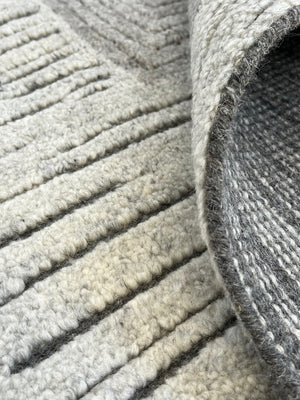 MODERN RUG - MOD341 | SIZE: 367CM X 275CM