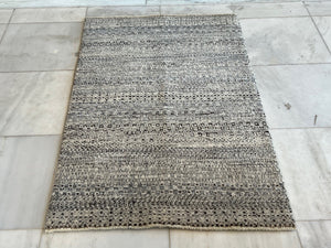 SMALL RUG - RUG034 | SIZE: 90CM X 60CM