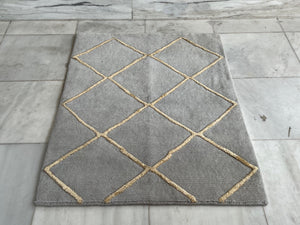 SMALL RUG - RUG043 | SIZE: 90CM X 60CM
