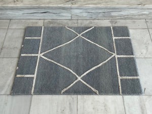 SMALL RUG - RUG042 | SIZE: 90CM X 60CM