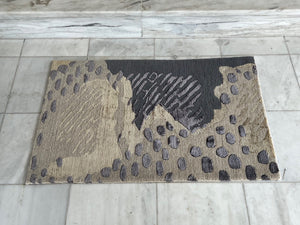 SMALL RUG - RUG005 | SIZE: 90CM X 60CM