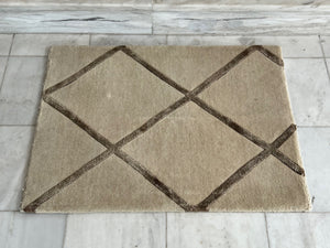 SMALL RUG - RUG045 | SIZE: 90CM X 60CM