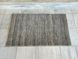 SMALL RUG - RUG034 | SIZE: 90CM X 60CM