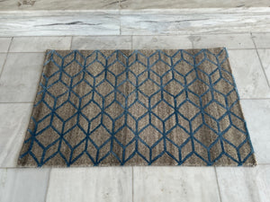 SMALL RUG - RUG003 | SIZE: 90CM X 60CM