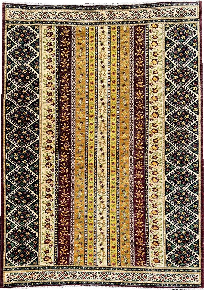 Traditional Rug | Size: 245CM X 176CM - Silk Road Handmade Rugs